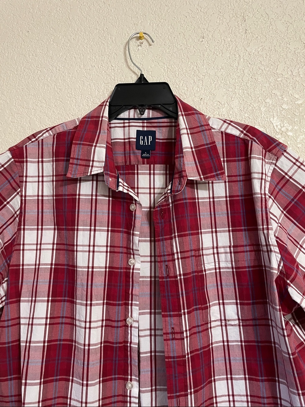Men’s GAP Red and White Plaid Shirt - Picture 2 of 9